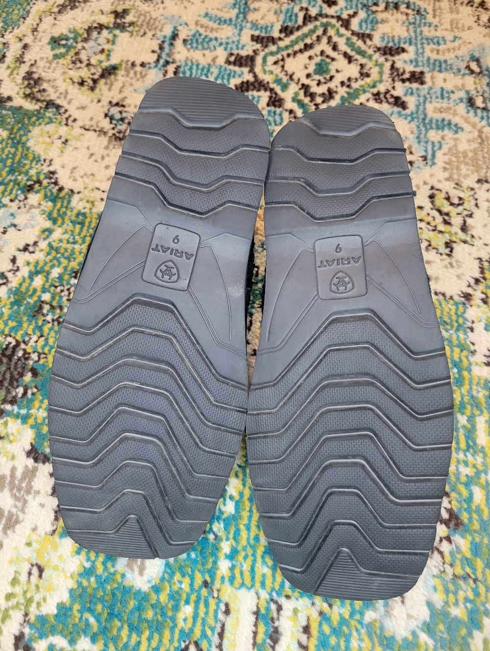 Ariat Jackie Square Toe Exotic Slippers In Black Gold Fuzzy Soft Shoes, Size 9 - Picture 7 of 8